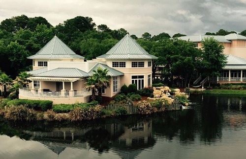 Palmetto Dunes Resort | Tranquil 3 Bedroom Retreat at Marriott's SurfWatch Resort