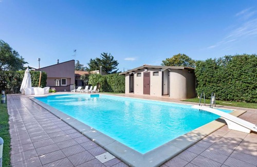 Ragusa Villa | Discover Garden View Villa with Private Pool in Ragusa