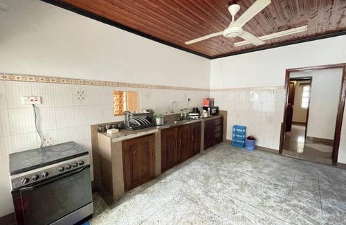 Zanzibar Town House | Oceanfront Garden Villa in Bububu: Family-Friendly Escape