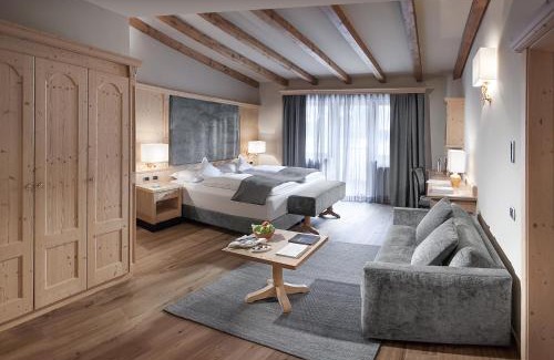 Ortisei Hotel | Indulge at Gardena Grödnerhof - Hotel & Spa with Ocean Views