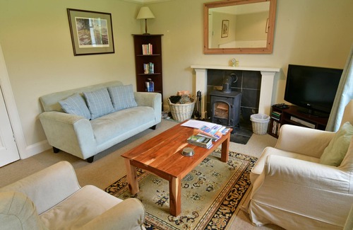 Loch Tay Cottage | Discover Gardener's Cottage in Beautiful Glen Lyon