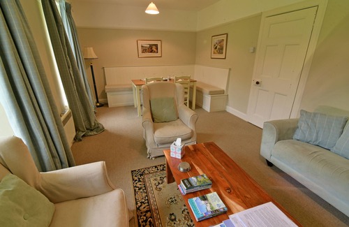 Loch Tay Cottage | Discover Gardener's Cottage in Beautiful Glen Lyon
