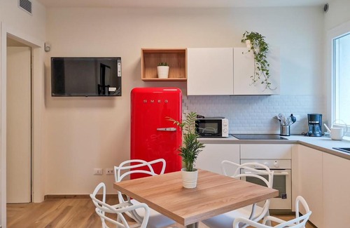 Desenzano del Garda Apartment | Pet-Friendly Gardenia Apartments - Guest Rated 9.8/10