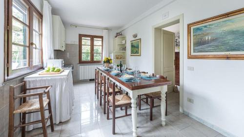 Val Canina Apartment | Gardenia: Family-Friendly Hotel with Pool Access
