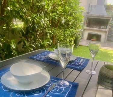 Pallini Apartment | Discover Gardenista in Gerakas: Family-Friendly Retreat