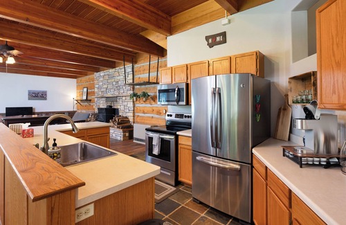 Jardine Cabin | Cozy Gardiner Getaway: Family-Friendly Cabin Near Yellowstone