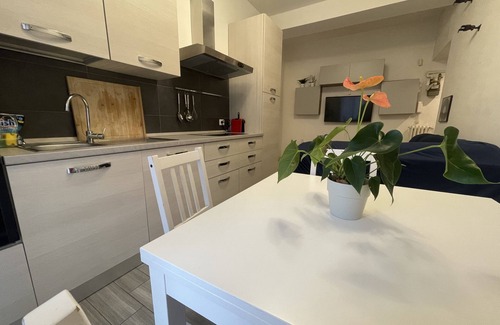 Ripamonti Corvetto Apartment | Garden Oasis Apartment with Spa and Hot Tub Access