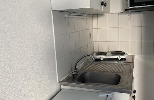 Vallieres Apartment | Budget-Friendly Stay at Gare Routière Hotel