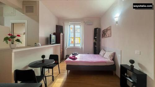Porta Volta Apartment | Garibaldi District Studio