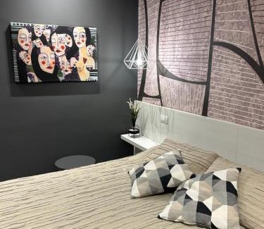 Acquaviva delle Fonti Bed & Breakfast | Garibaldi House: Top-Rated B&B with Family-Friendly Amenities