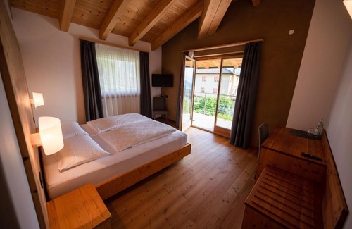Barco Hotel | Guest Rated 9.4: Garnì Tuttotondo with Ocean View