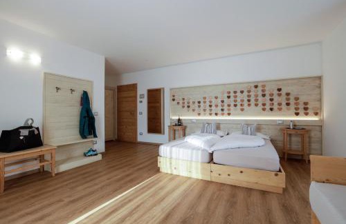 Vetriolo Terme Hotel | Relax at Garnì & Wellness Anderle with Oceanfront Spa