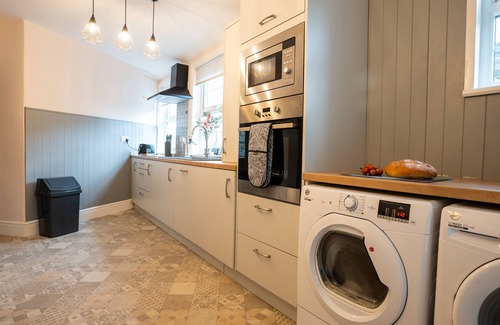 Dolgellau Cottage | GARN VIEW, pet friendly, character holiday cottage in Dolgellau