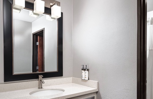 Auburn Hotel | Discover Garner Auburn - Seattle: Top-Rated Amenities Await