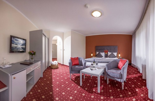 Maurach Hotel | Relax at Hotel Sonnalp: 4-Star Retreat with Spa & Pool