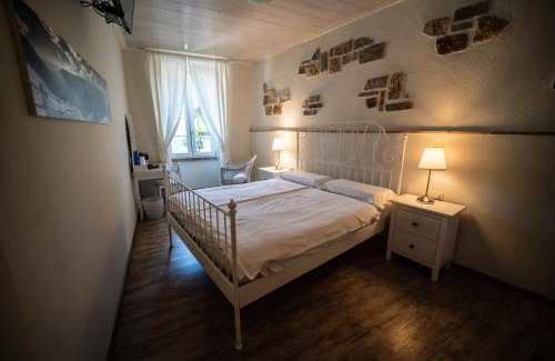 Limone sul Garda Hotel | Garni Gianmartin: Oceanfront Gem with Top-Rated Amenities