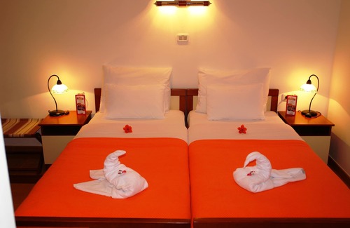 Maini Hotel | Discover Garni Hotel Fineso: Family-Friendly Stay with Breakfast