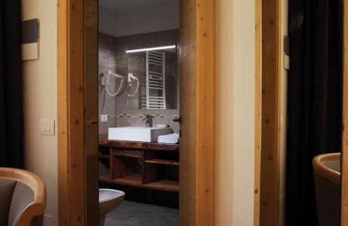 Sfruz Hotel | Family-Friendly Stay at Garni Le Maddalene - 4 Star Rated