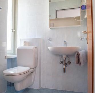 Bellinzona Hotel | Pet-Friendly Stays at Garni Moderno with Family Amenities