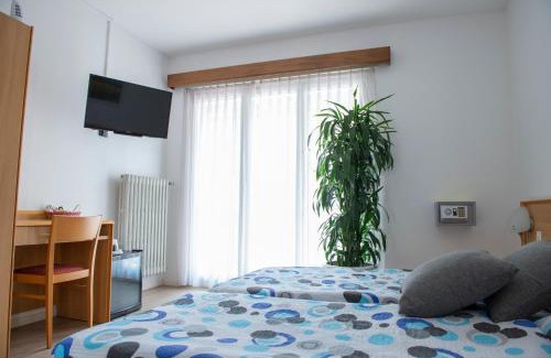 Bellinzona Hotel | Pet-Friendly Stays at Garni Moderno with Family Amenities