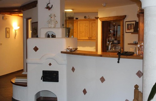 Kastelruth Bed & Breakfast | Pet-Friendly Garni Residence Trocker with Oceanfront Views