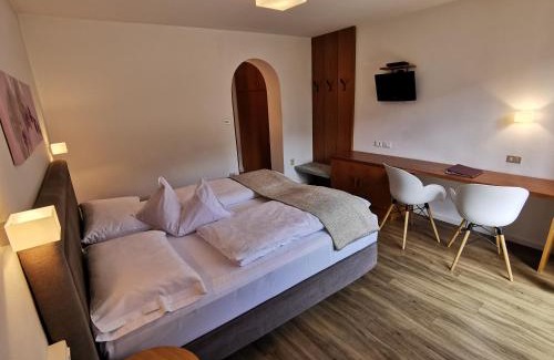 Rabla Bed & Breakfast | Pet-Friendly Garni Weghueb with Oceanfront Views