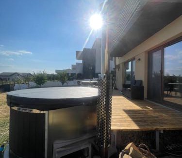 Cluj-Napoca Apartment | Oceanfront Studio in Panoramic House - Guest Rated 9.9/10