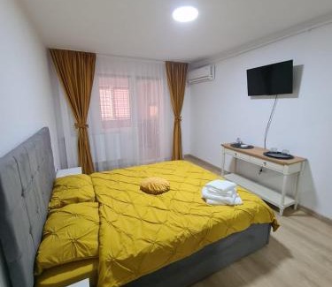 Pitesti Apartment | Elegant Garsoniera Kevin: Family-Friendly & Top Rated 9.2/10