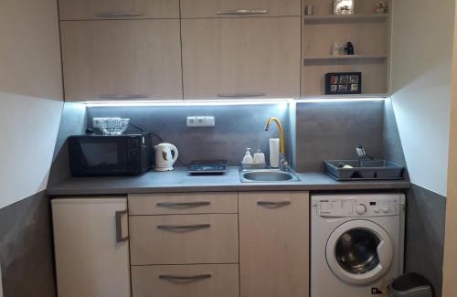 Poruba Apartment | Budget-Friendly Stay at Garsonka Ostrava - 7/10 Review Score