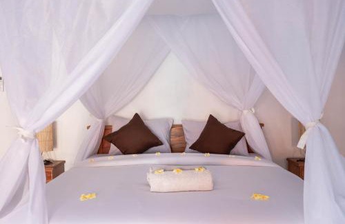 Purwakerti Villa | Experience Garvi Villa: 4-Star Pet-Friendly Oceanfront Escape