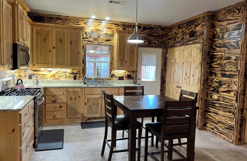 Onalaska Cabin | Gary's Getaway-2/1.5 cabin with covered boat parking and private boat ramp.
