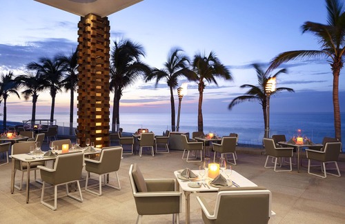 Playa Mujeres Villa | Discover Garza Blanca Cancun: Family-Friendly & Pet Welcome