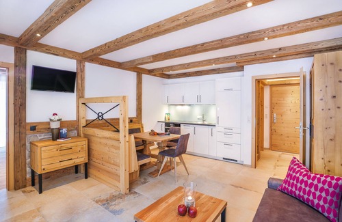 Gerlos Apartment | Discover Gaspingers Bergjuwel: 4-Star Spa Retreat