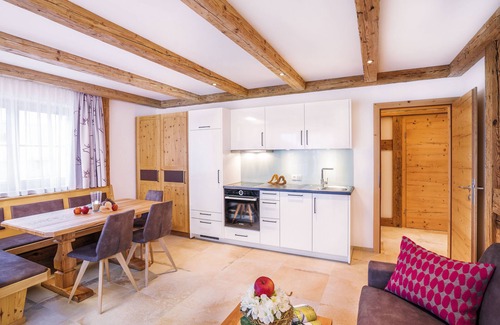 Gerlos Apartment | Discover Gaspingers Bergjuwel: 4-Star Spa Retreat