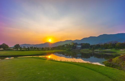 Mae Tha Resort | Discover Gassan Khuntan Golf & Resort with Oceanfront Views