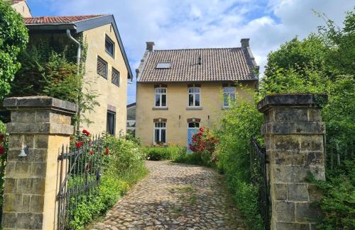 Municipality of Valkenburg aan de Geul Apartment | Ideal Getaway at Gastenverblijf 'De Mergelheuvel', Zuid-Limburg