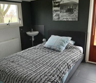 Bruchterveld House | Family-Friendly Getaway at Gastenverblijf Ebbenbroek