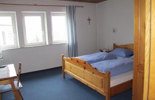 Karsee Hotel | Cozy Gasthaus Adler: Pet-Friendly Retreat for Families