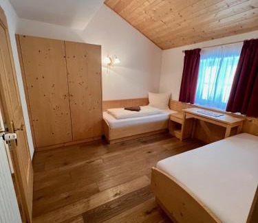 Collalbo Hotel | Pet-Friendly Retreat at Gasthaus Bad Siess with Ocean Views