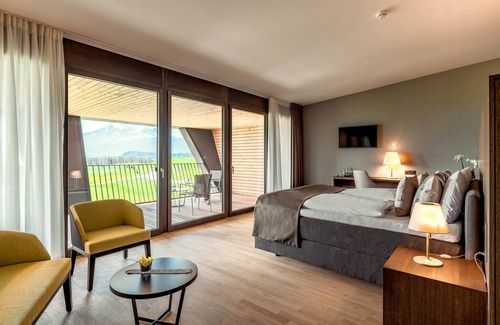 Meggen House | Discover Gasthaus Badhof: 4-Star Retreat with Family-Friendly Amenities