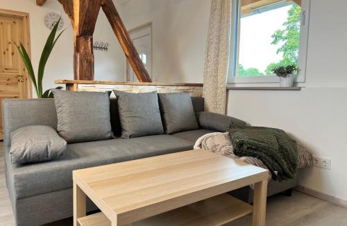 Uebigau-Wahrenbruck Apartment | Quiet Escape at Gasthaus Bomsdorf with Oceanfront Views
