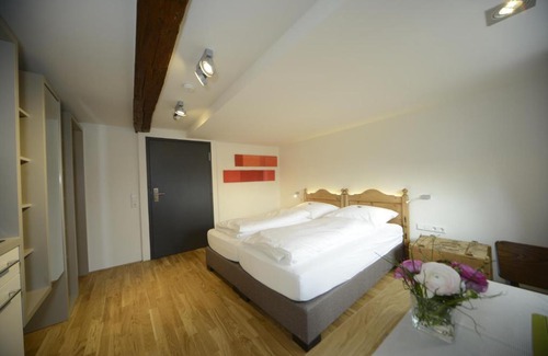 Erbach House | Guest Rated Gasthaus Hirsch - Family-Friendly Retreat