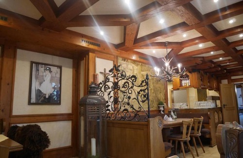 Eicherloh Hotel | Family-Friendly Gasthaus-Hotel Faltermaier with Dining Options