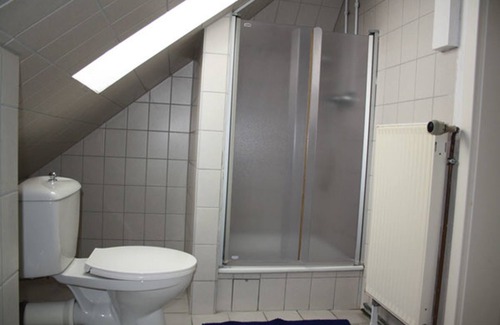 Region Hannover District House | Discover Gasthaus Kehrwieder: Family-Friendly Retreat