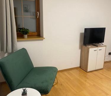 Gutach Bed & Breakfast | Welcoming Gasthaus Rössle: Pet-Friendly with Great Amenities