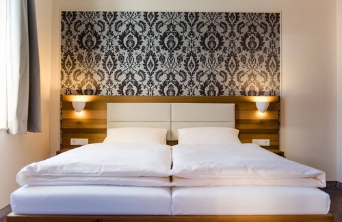 Feuchtwangen Hotel | Experience Gasthaus Sindel-Buckel Herrenhaus: Rated 9.4/10!