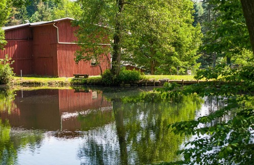 Stutzengrun Hotel | Gasthaus Stollmühle: Pet-Friendly Retreat with Great Reviews