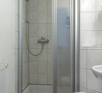 Ludwigshafen Bed & Breakfast | Idyllic Gasthaus Traube with Ocean View & Pool Amenities