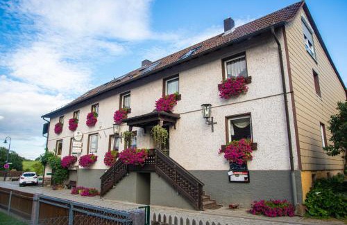Lautertal Hotel | Discover Gasthaus zum Odenwald: Pet-Friendly Retreat