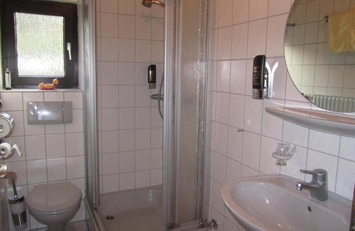 Graevenwiesbach House | Delightful Stay at Gasthaus "Zur frischen Quelle" - 9.2 Rated